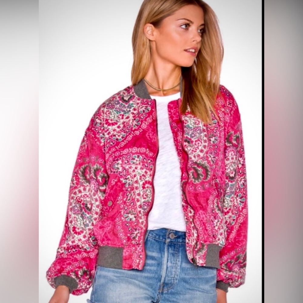 FREE PEOPLE🌷XS Bomber Jacket🌷This Lightweight Pink Jacket is just GORGEOUS! 🌷